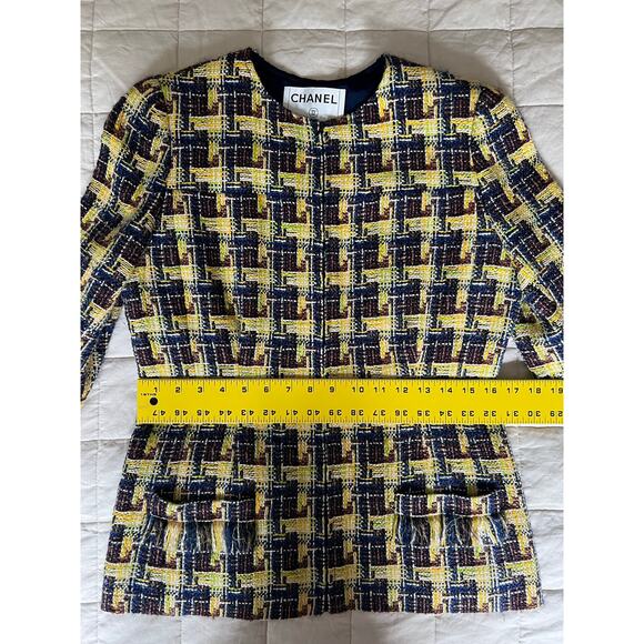 2004 Vintage Chanel Runway Yellow Multicolor Wool Jacket with Scarf and Brooch - Picture 13 of 16